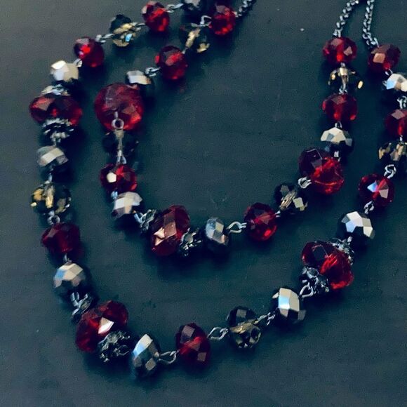 Trifari Sparkling Iridescent Beaded Red Silver Necklace - Picture 1 of 3